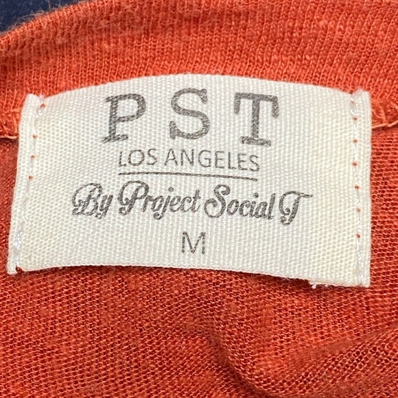 NWT “Don’t Text the Ex” T-Shirt - Picture 3 of 3